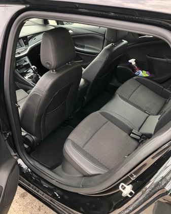 Opel Astra cena 47000 przebieg: 144308, rok produkcji 2019 z Warszawa małe 92